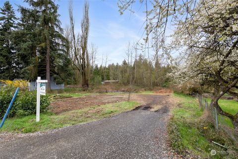 11704 Canyon Road Puyallup WA 98373
