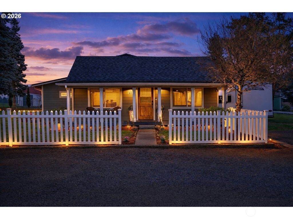 Photo of 615 NE 257th Avenue, Camas, WA 98607 (MLS # 2495626)