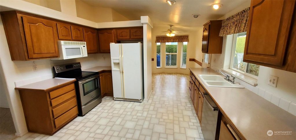 listing image 9365098967891720657