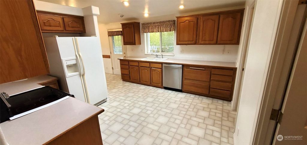 listing image 9364670441811716789