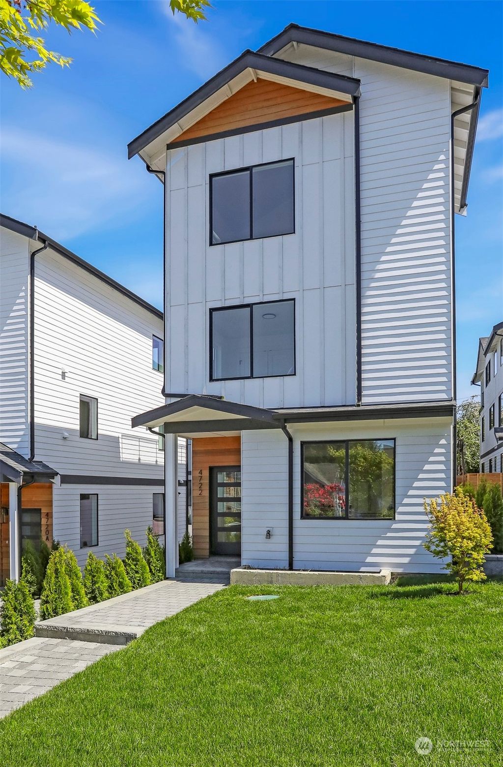 Photo of 4722 37th Avenue SW, Seattle, WA 98126 (MLS # 2310596)