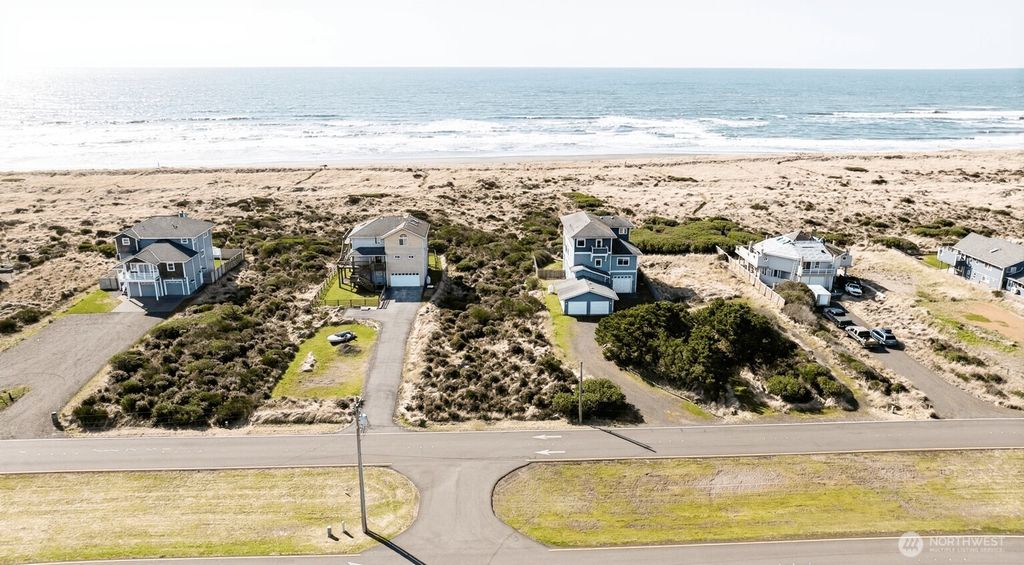 Photo of 1171 Ocean Shores Boulevard SW, Ocean Shores, WA 98569 (MLS # 2490763)