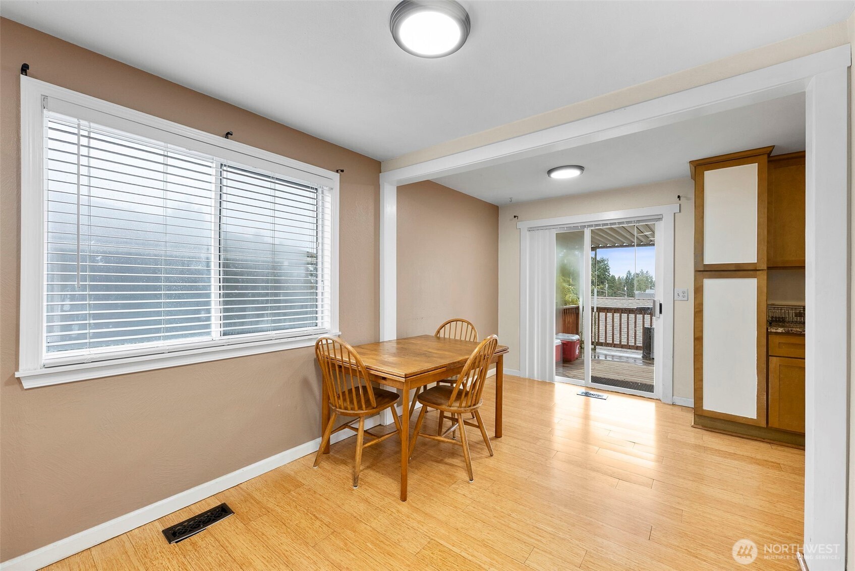 7642 S Thompson Avenue