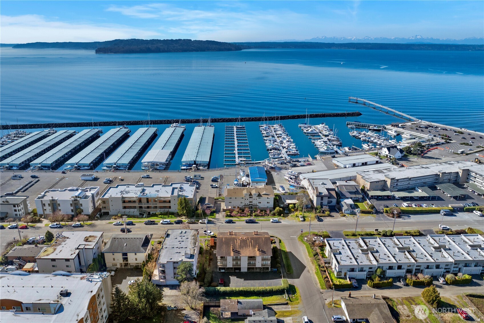 22508 6th Avenue S 1