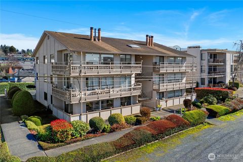 Photo of 22508 6th Avenue S #1, Des Moines, WA 98198 (MLS # 2488204)