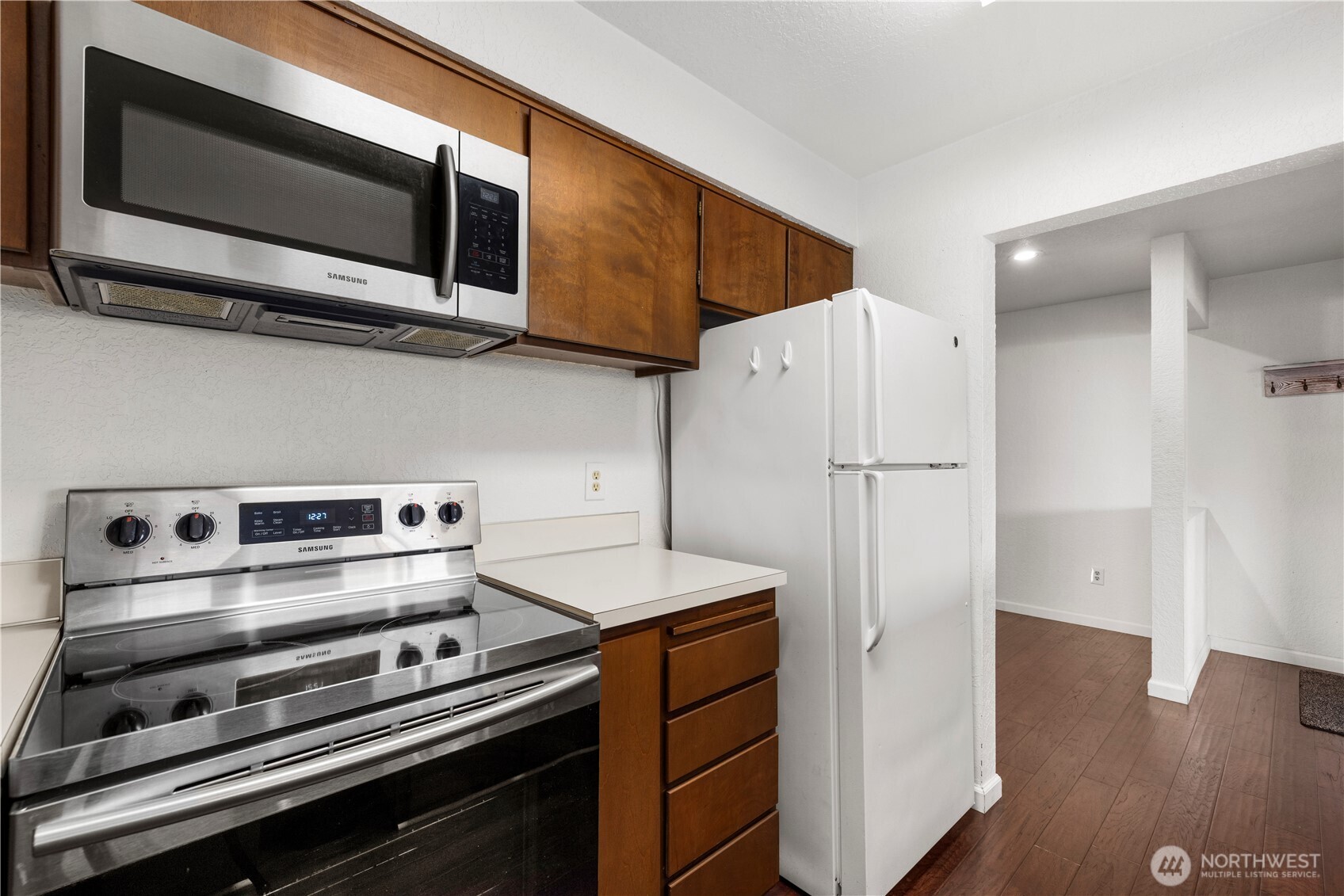 22508 6th Avenue S 1