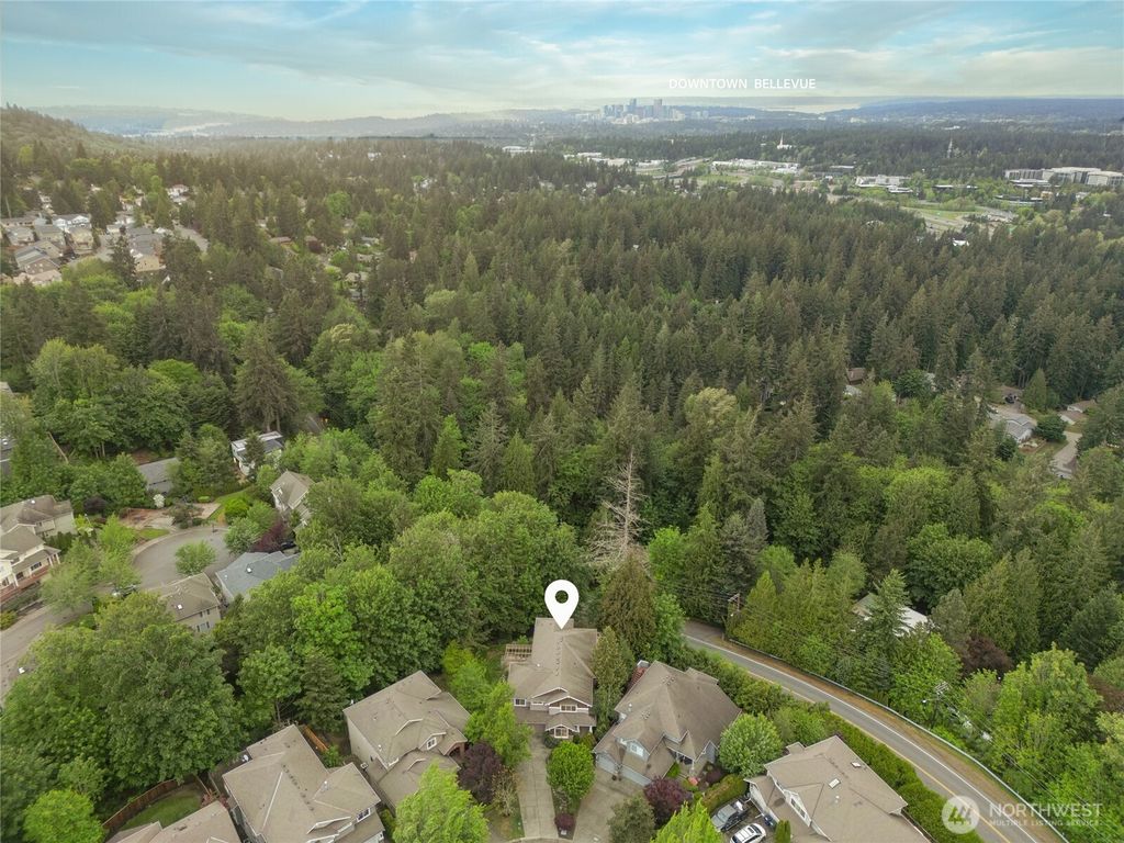 Photo of 4455 163rd Place SE, Bellevue, WA 98006 (MLS # 2522091)