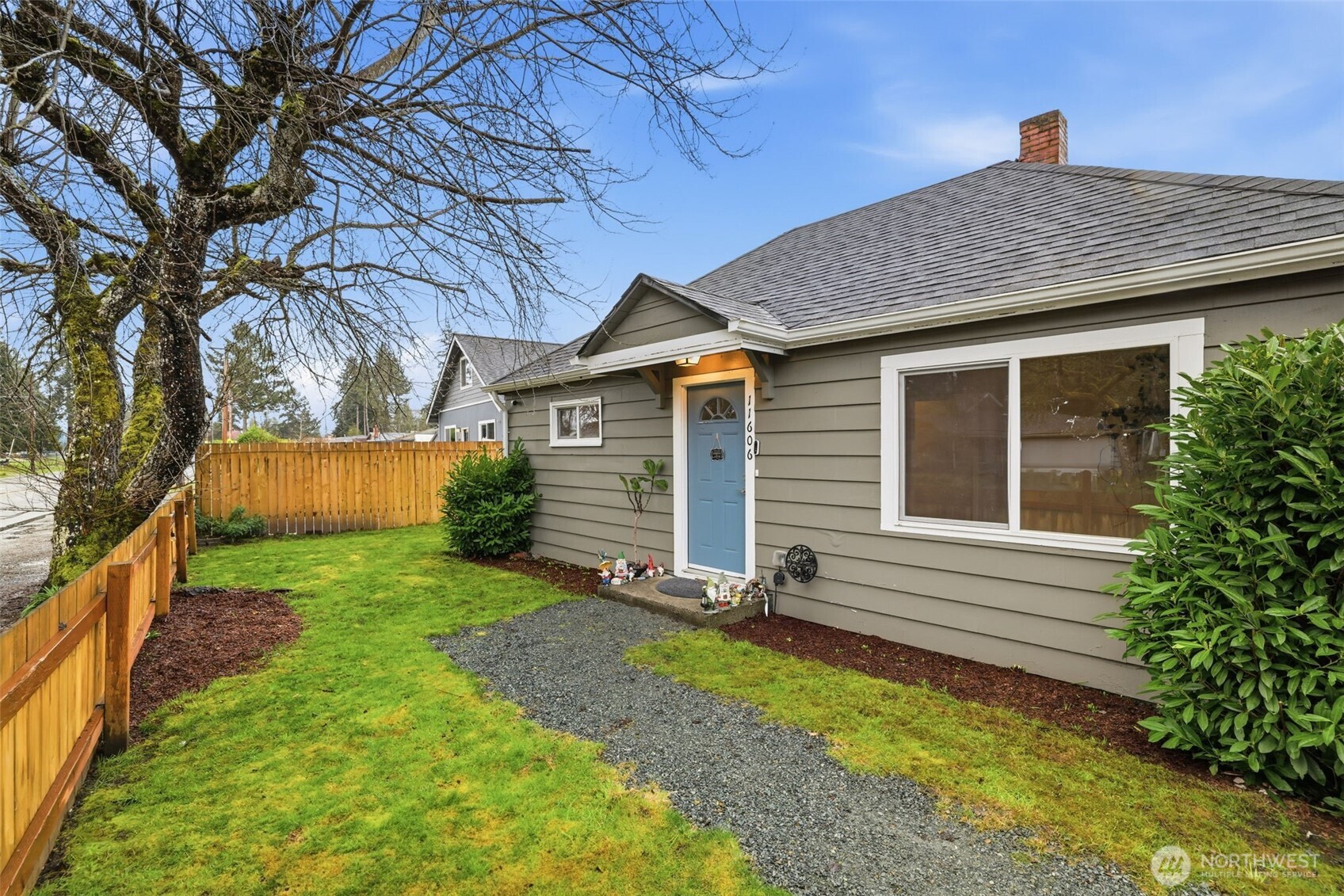 11606 Military Rd SW