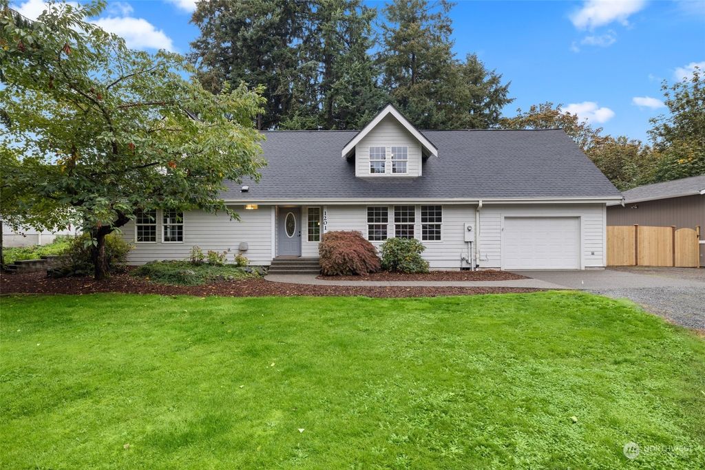 Photo of 1201 13th Avenue, Milton, WA 98354 (MLS # 2298017)