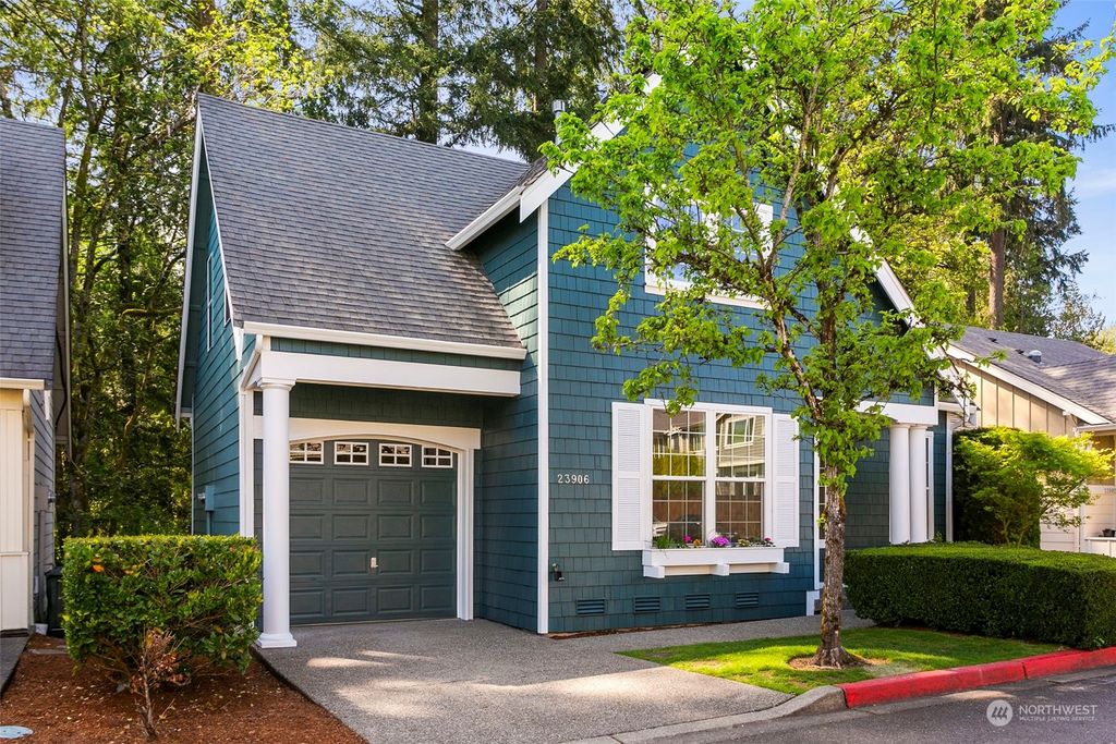 Photo of 23906 33rd Dr Dr SE #13, Bothell, WA 98021 (MLS # 2064842)