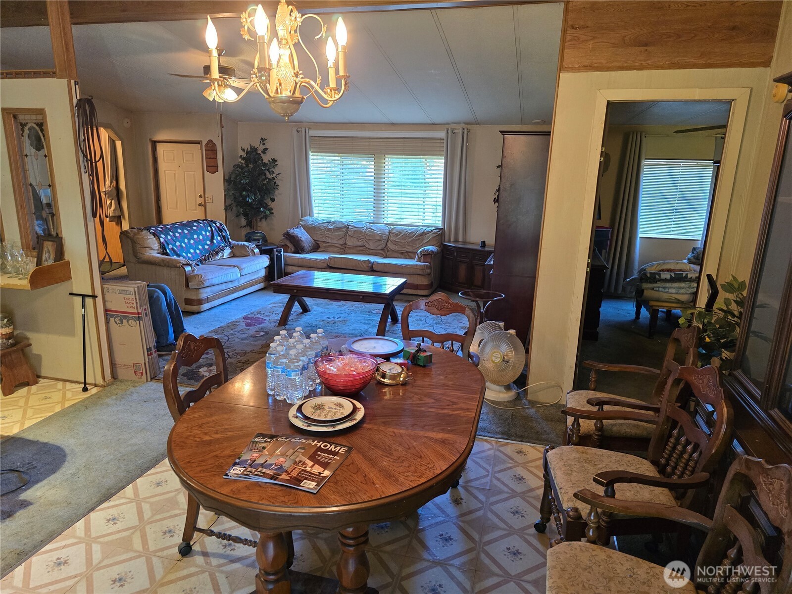 914 Nottingham Drive SE