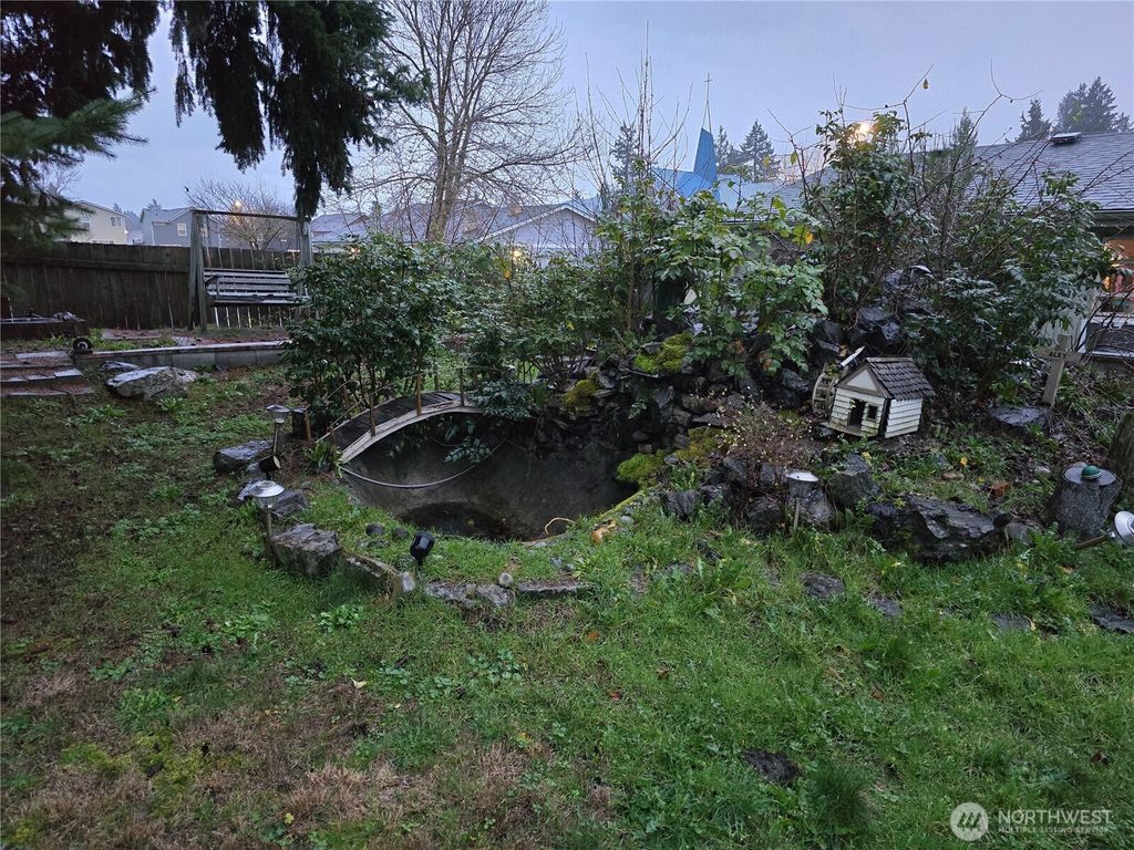 Photo of 914 Nottingham Drive SE, Olympia, WA 98503 (MLS # 2463142)