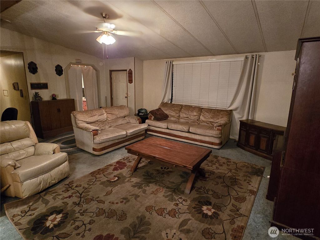 Photo of 914 Nottingham Drive SE, Olympia, WA 98503 (MLS # 2463142)