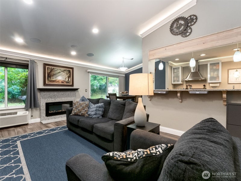 8608 NE Mason Dr 8