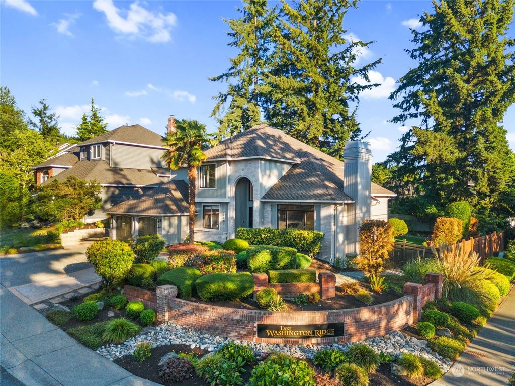 Photo of 11601 SE 77th Place, Newcastle, WA 98056 (MLS # 2262436)