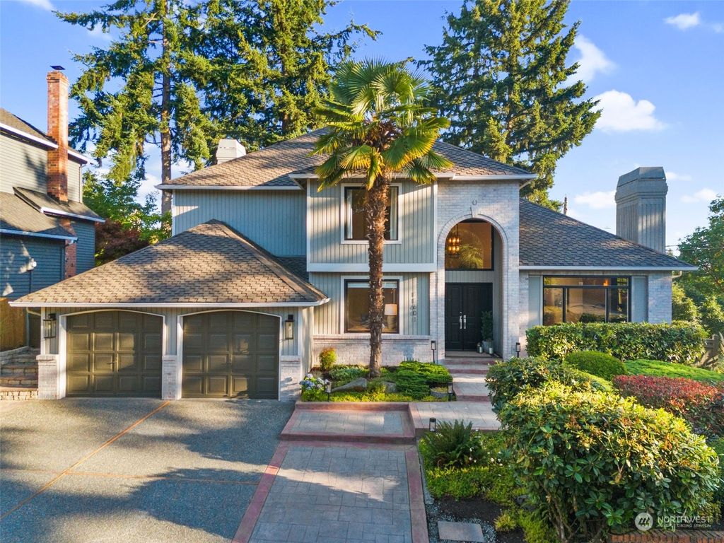 Photo of 11601 SE 77th Place, Newcastle, WA 98056 (MLS # 2262436)