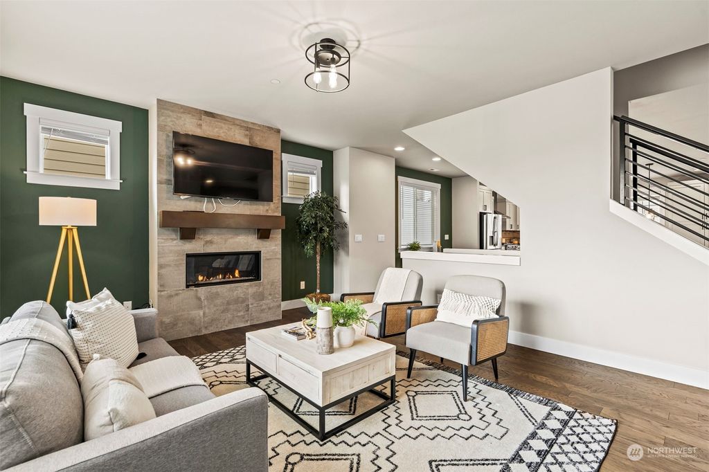 Photo of 1018 146th Place SW, Lynnwood, WA 98087 (MLS # 2159508)