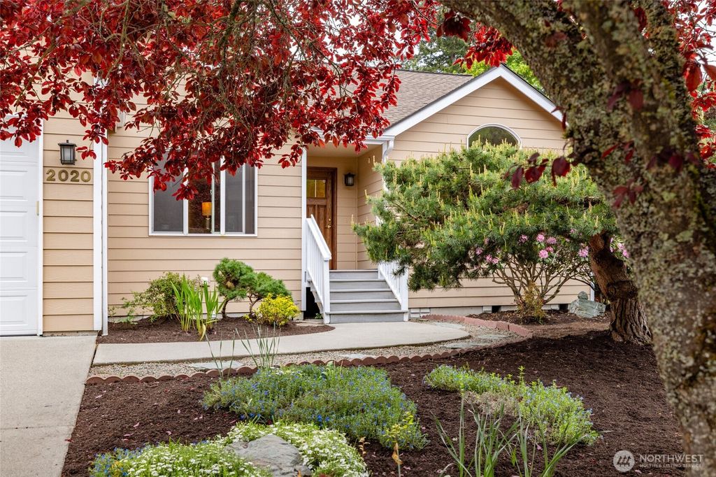 Photo of 2020 Meadows Lane, Anacortes, WA 98221 (MLS # 2516103)
