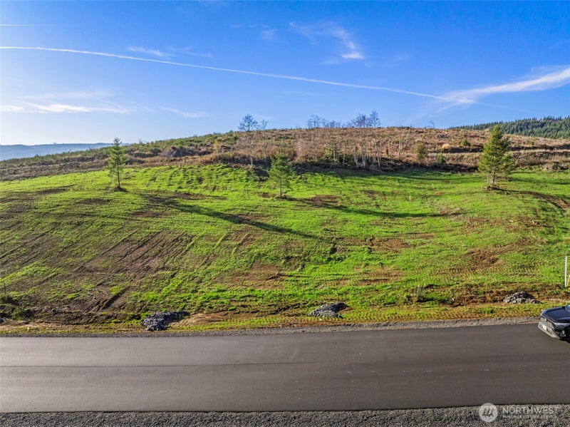 236 Suncrest Drive
