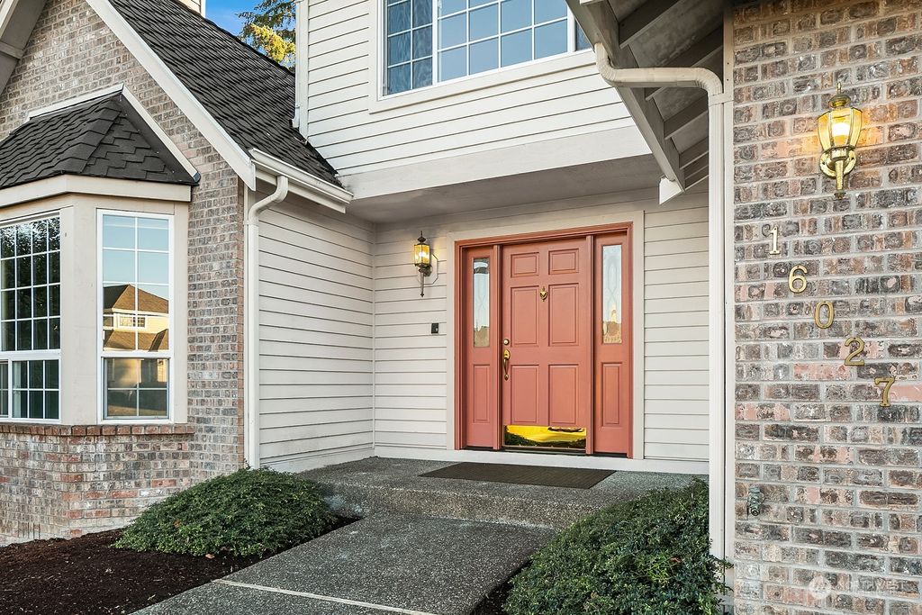 Photo of 16027 SE 171st Place, Renton, WA 98058 (MLS # 2017434)