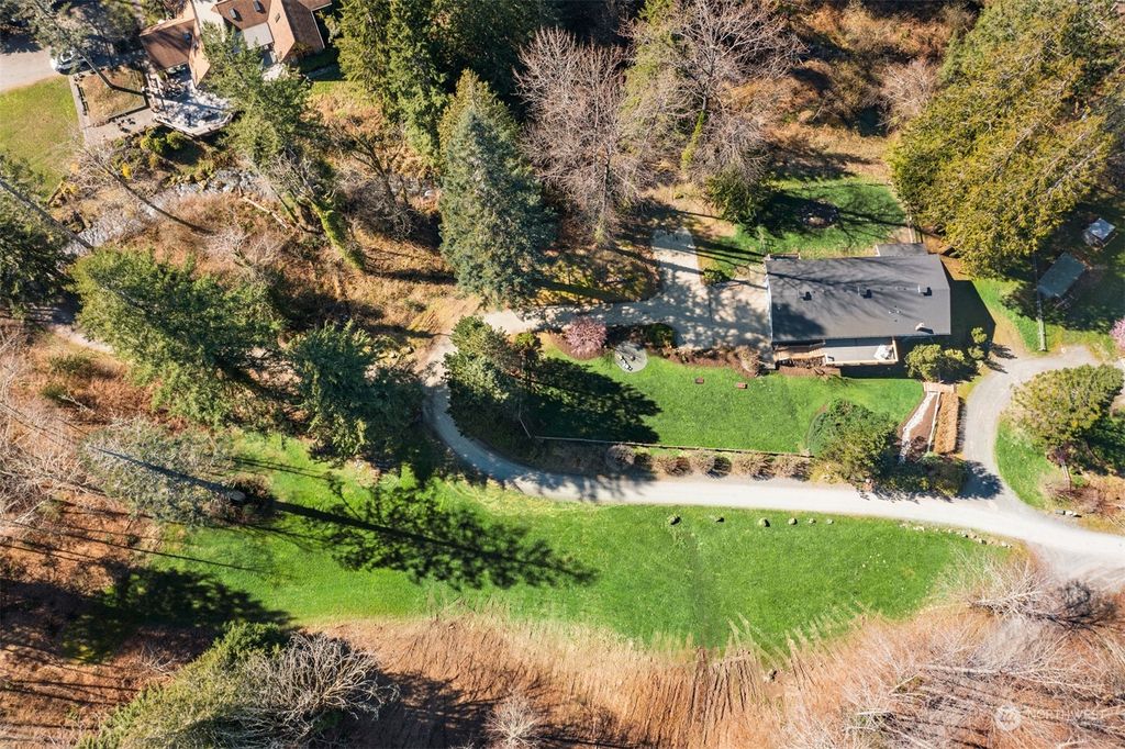 Photo of 44430 SE Edgewick Road, North Bend, WA 98045 (MLS # 2212172)