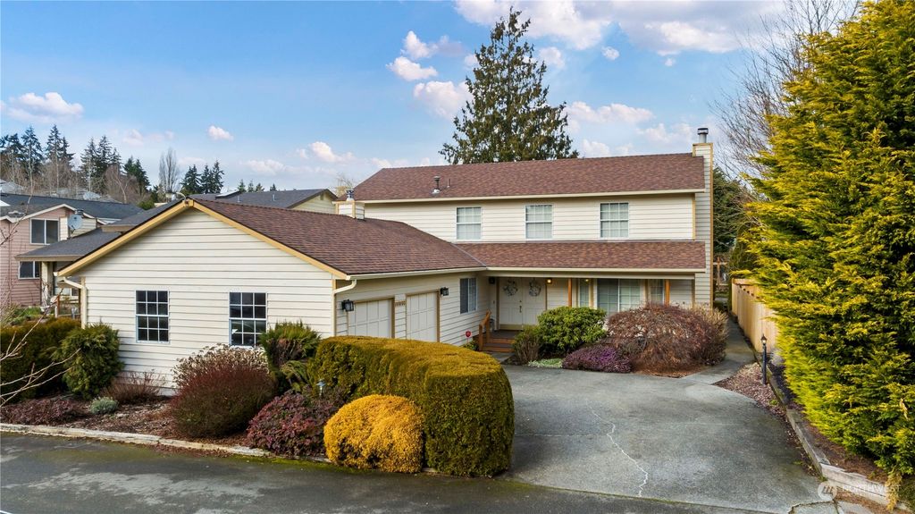 Photo of 12025 C 12th Avenue NE, Seattle, WA 98125 (MLS # 2041337)