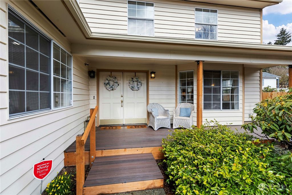 Photo of 12025 C 12th Avenue NE, Seattle, WA 98125 (MLS # 2041337)
