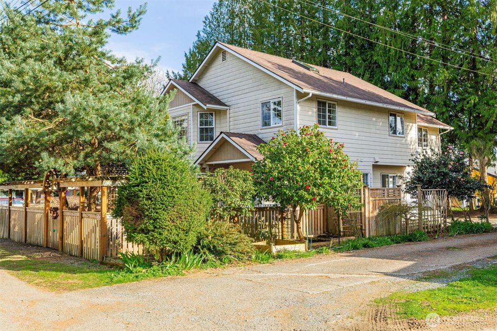 Photo of 115 Long Street, Snohomish, WA 98290 (MLS # 2496185)
