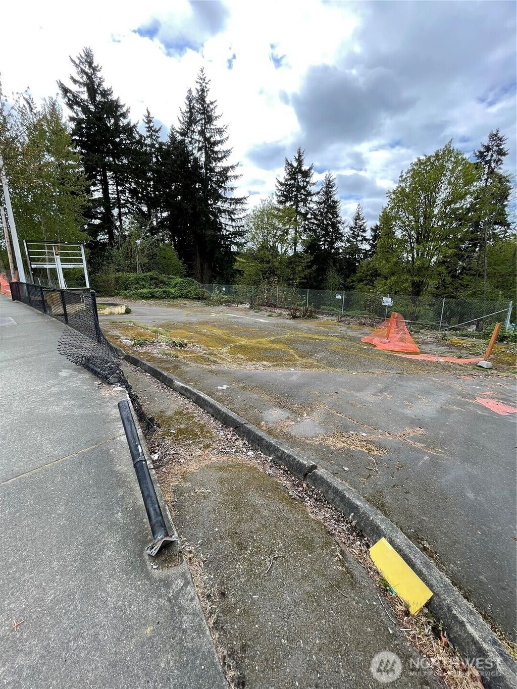 Photo of 29223 S Pacific Highway S, Federal Way, WA 98003 (MLS # 2512896)