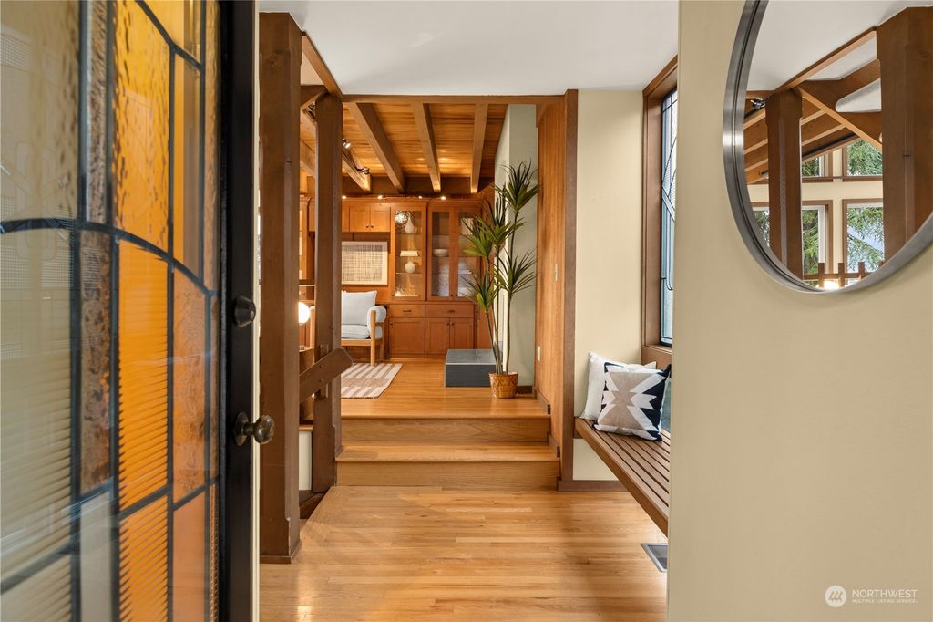 Photo of 2613 11th Avenue E, Seattle, WA 98102 (MLS # 2320740)