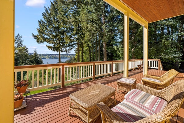 28525 143RD AVE SW, VASHON, WA 98070 - Image 8b02c0cf05f3dedba71c3a3e915b97aa/207557581