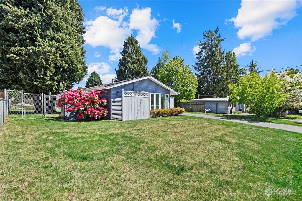 Photo of 16820 120th Avenue SE, Renton, WA 98058 (MLS # 2236960)