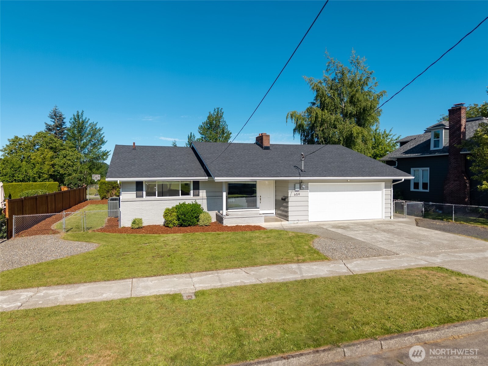 659 NW New York Avenue