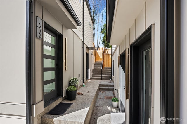 1502 N 100th Street, Seattle
