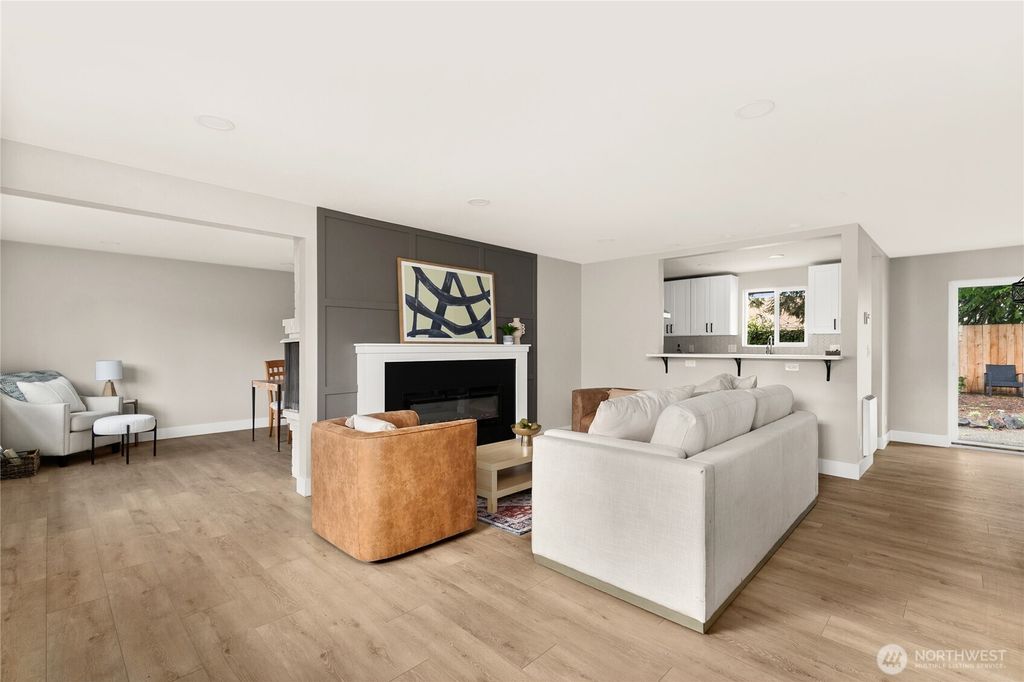 Photo of 1402 N 136th Street, Seattle, WA 98133 (MLS # 2490021)