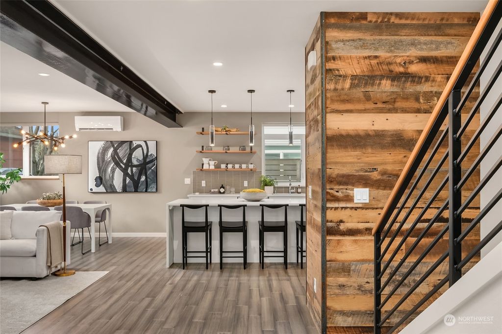 Photo of 4416 Dayton Avenue N, Seattle, WA 98103 (MLS # 2190021)