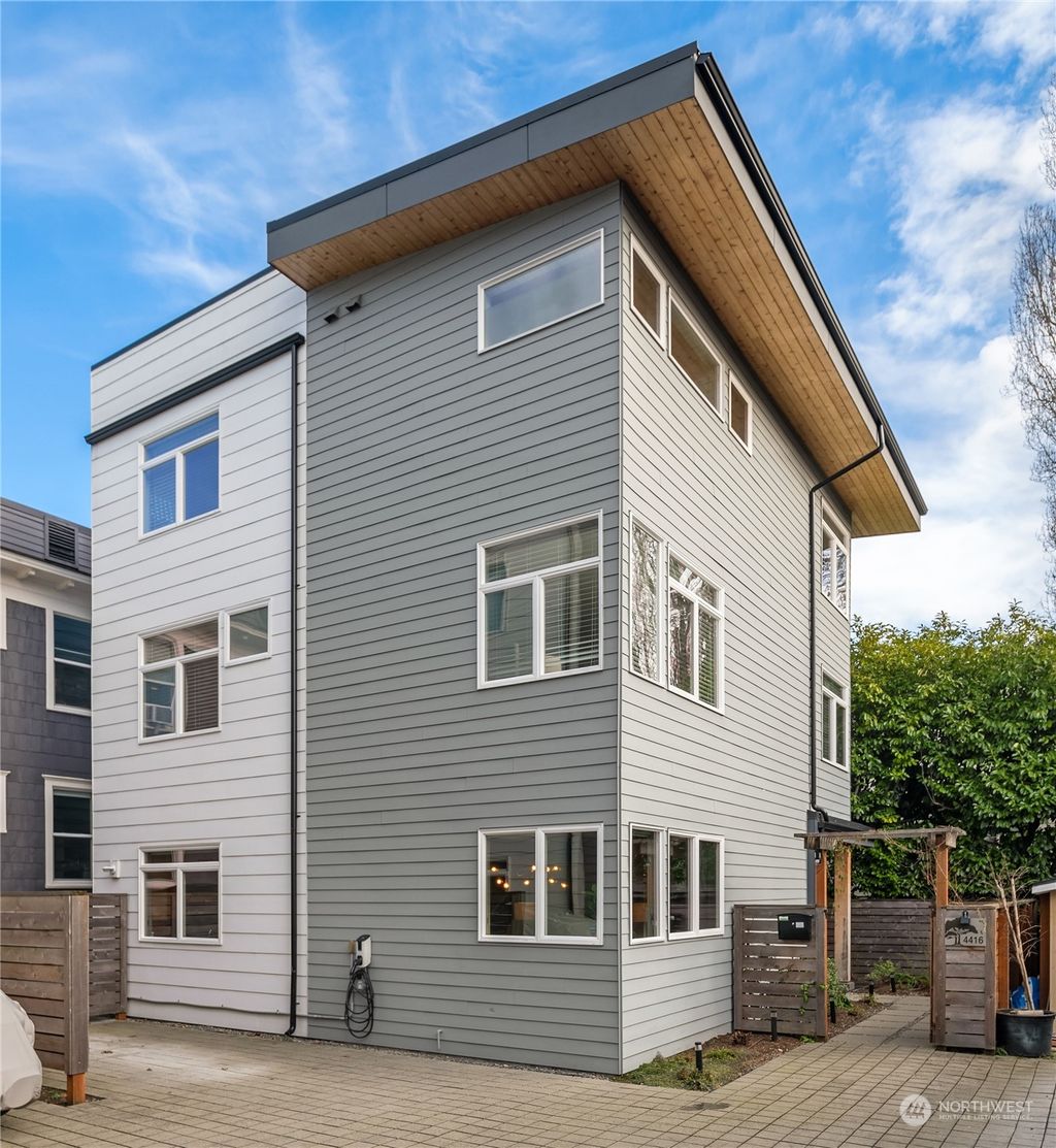 Photo of 4416 Dayton Avenue N, Seattle, WA 98103 (MLS # 2190021)