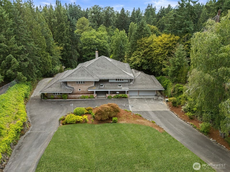 6718 76th Street W