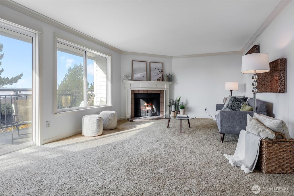 Photo of 10110 NE 60th Street #106, Kirkland, WA 98033 (MLS # 2454760)