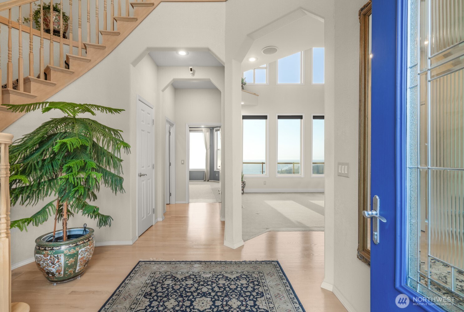 1525 PANORAMIC Lane