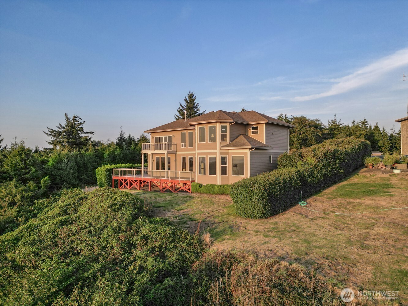 1525 PANORAMIC Lane