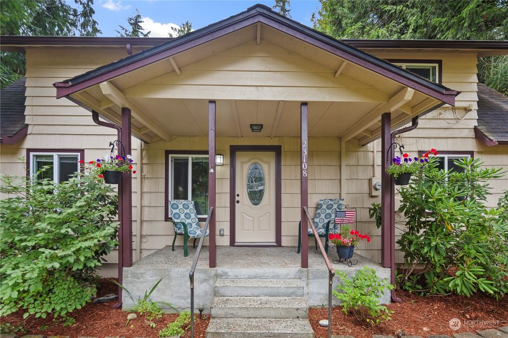 Photo of 23108 35th Avenue SE, Bothell, WA 98021 (MLS # 2272097)