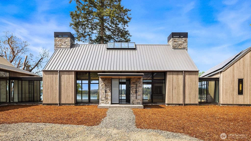 Photo of 15137 Henderson Road, Bainbridge Island, WA 98110 (MLS # 2517015)