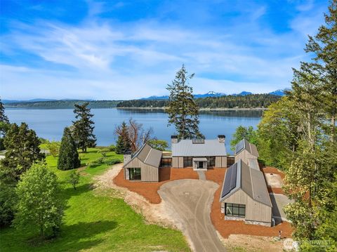Photo of 15137 Henderson Road, Bainbridge Island, WA 98110 (MLS # 2517015)