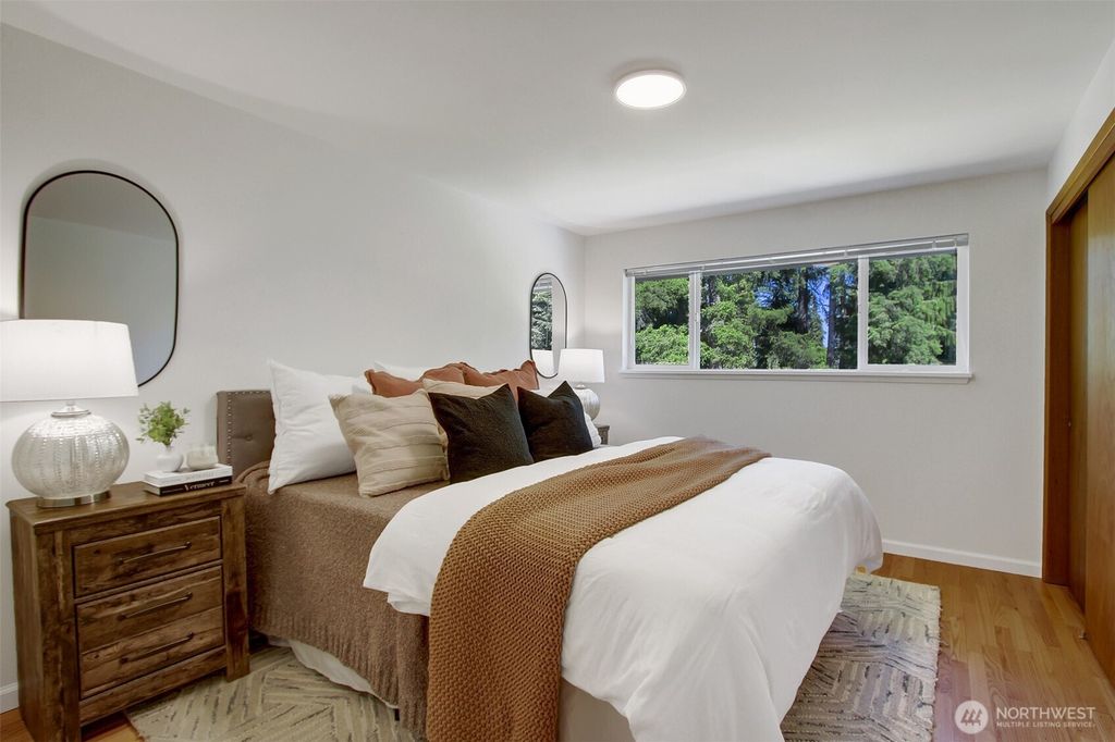 listing image 9368282259751117871