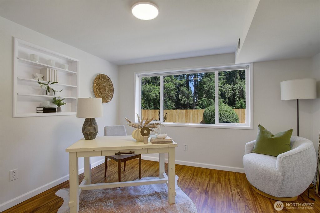listing image 9368104327811010168
