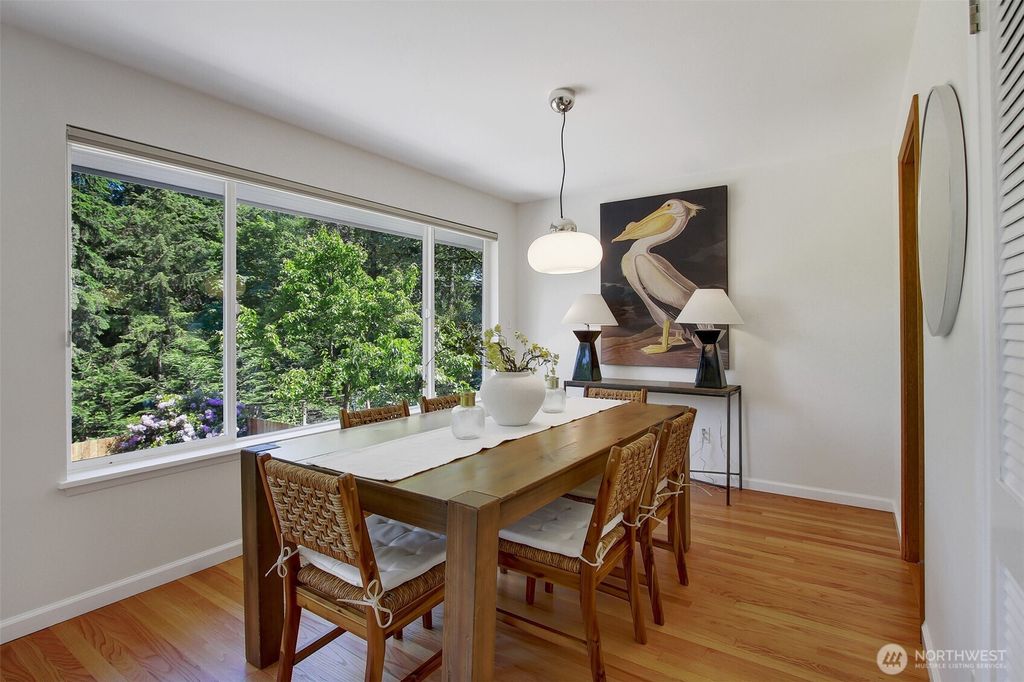listing image 9366280491054344961