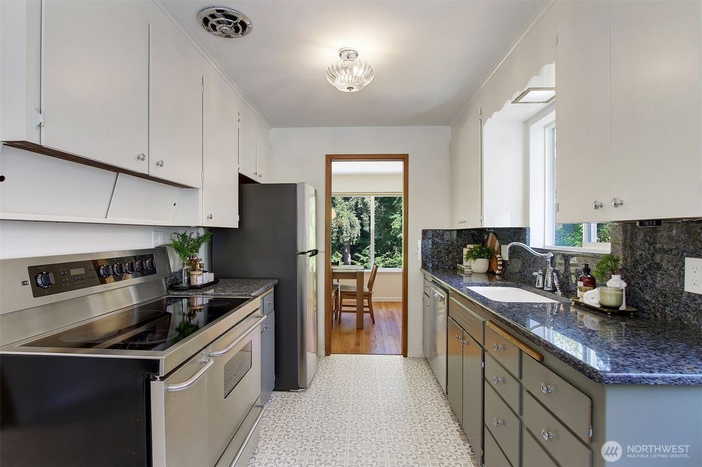 listing image 9361076316391800147