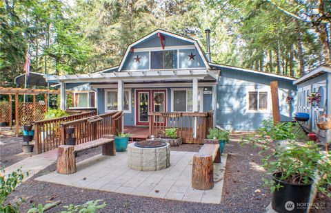 Photo of 1130 E Timberlake Drive, Shelton, WA 98584 (MLS # 2521317)