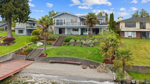 Photo of 528 E Lake Stevens Road, Lake Stevens, WA 98258 (MLS # 2534417)